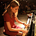 Die Pianistin Sibylle Briner bei der Unicef-Gala "Unterhaltung am Meer" am Timmendorfer Strand